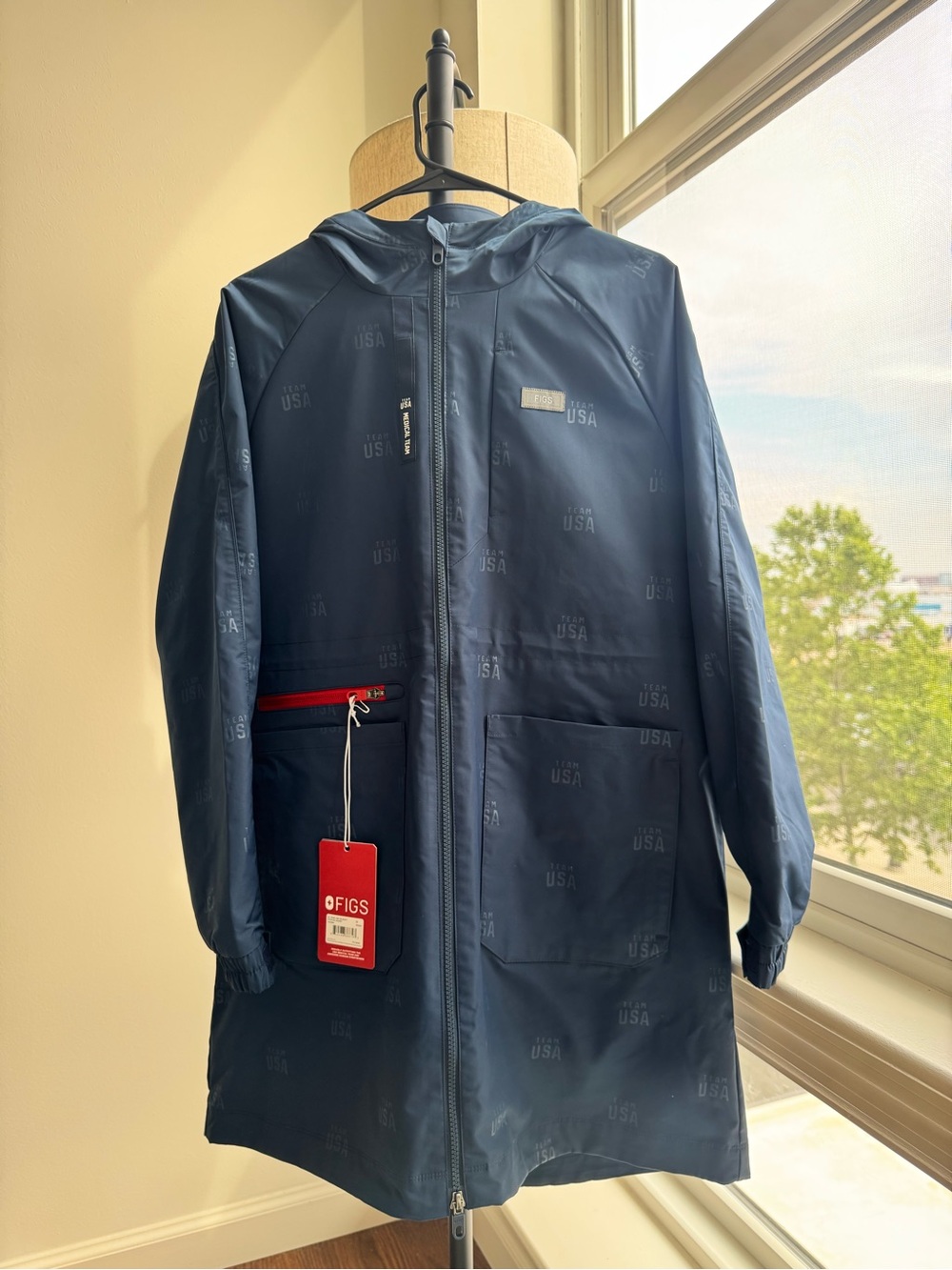 SOLD!!! NWT FIGS x Team USA Olympic Medical Team On-Shift Stadium Jacket Size M